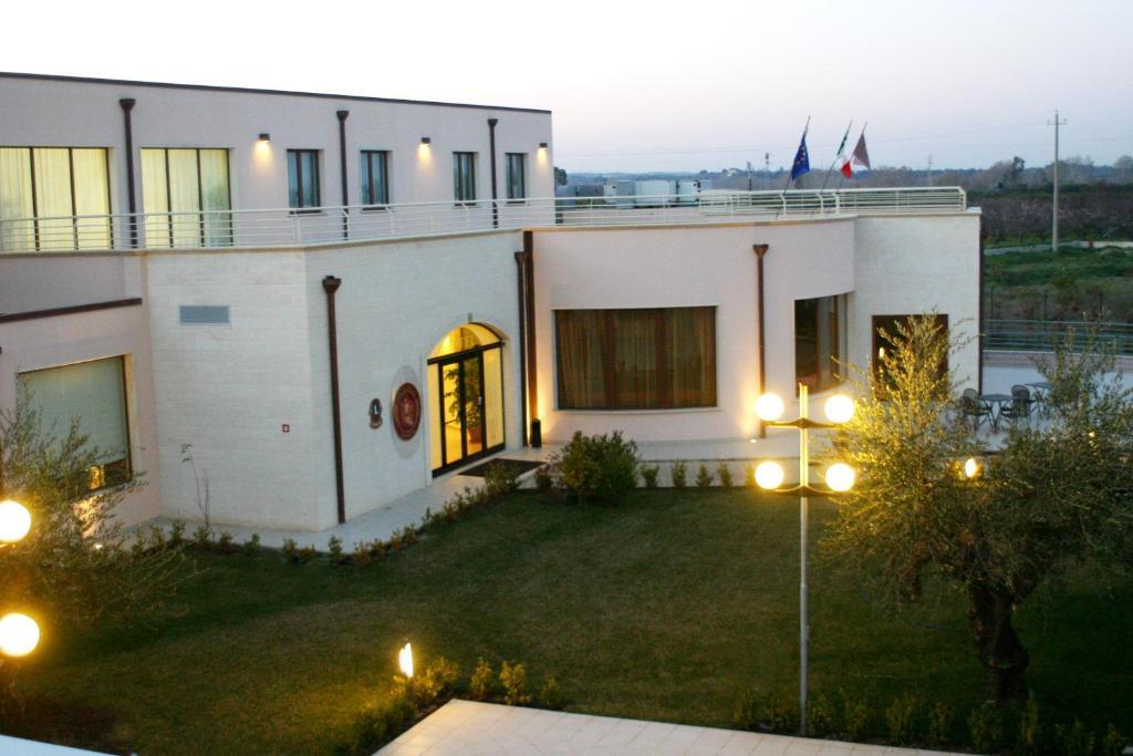 Hermes Hotel Policoro Eksteriør bilde