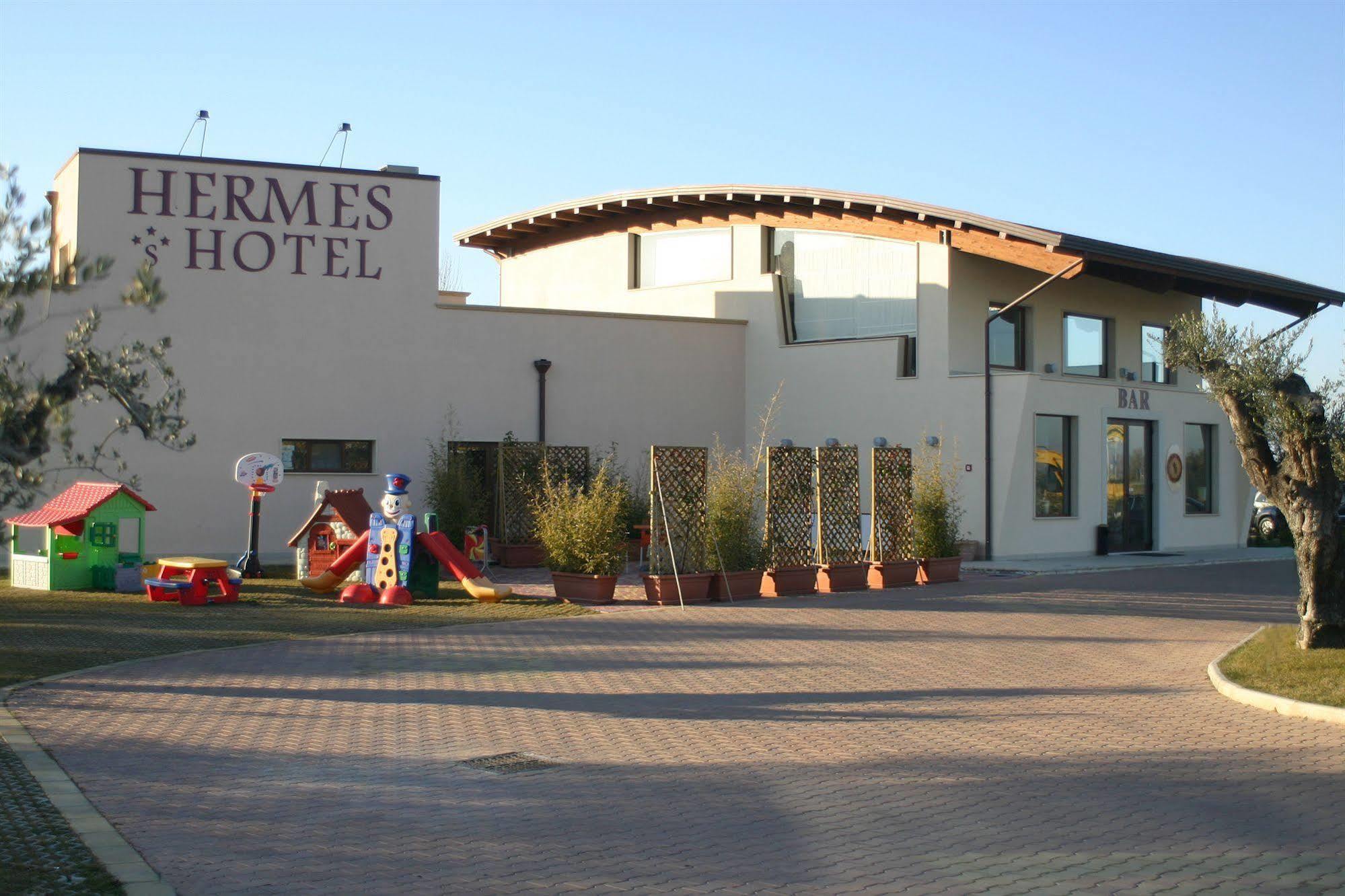 Hermes Hotel Policoro Eksteriør bilde